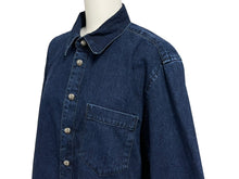 Load image into Gallery viewer, 未使用 CHROME HEARTS クロムハーツ デニム長袖シャツ LOOSE ENDS ブルー デニム クロスパッチ シルバー金具 サイズM 中古 4c069728