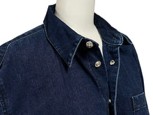 Load image into Gallery viewer, 未使用 CHROME HEARTS クロムハーツ デニム長袖シャツ LOOSE ENDS ブルー デニム クロスパッチ シルバー金具 サイズM 中古 4c069728