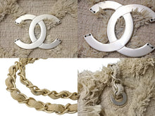 Load image into Gallery viewer, CHANEL シャネル ココマーク チェーントートバッグ 20番台 イタリア製 ツイード ベージュ ゴールド金具 美品 中古 4c06975