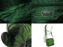 画像をギャラリービューアに読み込む, PRADA プラダショルダーバッグ トライアングルロゴ イタリア製ナイロンレザー グリーンシルバー金具 美品 中古 4c069808 