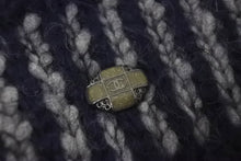 Load image into Gallery viewer, CHANEL シャネル ニットキャップ ビーニー ニット帽 ココマーク レーヨン ネイビー 美品 中古 4c070103