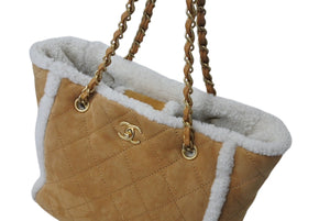 極美品 CHANEL シャネル マトラッセ チェーントートバッグ 26番台 ムートン レザー ブラウン ホワイト マットゴールド金具 中古 4c071183