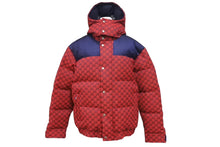画像をギャラリービューアに読み込む, 未使用 GUCCI グッチ モノグラム ダウンジャケット 23AW 762559 Z8BNP コットンポリエステル レッド ネイビー サイズ48 中古 4c071528 