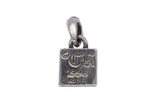 Load image into Gallery viewer, CHROME HEARTS クロムハーツ フレームド クロー チャーム ペンダントトップ 重量4.6g シルバ−925 1998 刻印 美品 中古 4b007262