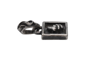 CHROME HEARTS クロムハーツ フレームド クロー チャーム ペンダントトップ 重量4.6g シルバ−925 1998 刻印 美品 中古 4b007262