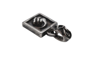 CHROME HEARTS クロムハーツ フレームド クロー チャーム ペンダントトップ 重量4.6g シルバ−925 1998 刻印 美品 中古 4b007262