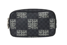 Load image into Gallery viewer, 極美品 LOUISVUITTON ルイヴィトン Damier Graphite Pochette Volga ダミエ グラフィット ポシェット ヴォルガ N61228 中古 4c073980