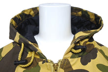 Load image into Gallery viewer, A BATHING APE X CARHARTT アベイシングエイプ X カーハート アクティブジャケット サイズL イエロー 美品 中古 4c074002