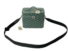 Load image into Gallery viewer, 新品未使用 GOYARD ゴヤール 2WAY ショルダー ミューズ ヴァニティケース グリーン ゴヤールディンキャンバス シルバー金具 中古 4c074787