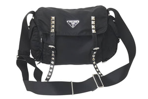 PRADA プラダ ナイロン スタッズショルダーバッグ ブラック トライアングルロゴ シルバー金具 黒レザー 中古 4c074492 