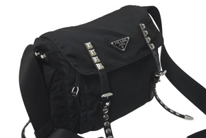 PRADA プラダ ナイロン スタッズショルダーバッグ ブラック トライアングルロゴ シルバー金具 黒レザー 中古 4c074492 