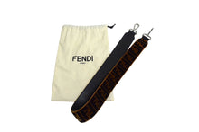 画像をギャラリービューアに読み込む, 極美品 FENDI フェンディショルダーストラップ ズッカ 8AV077 ブラウン ブラック ベロア レザー シルバー金具 中古 4c074987 正規品