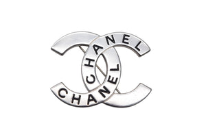 CHANEL シャネル ココマーク ブローチ アルファベット 98P刻印 メタル 16.5g シルバー ブラック 美品 中古 4c075467 正規品