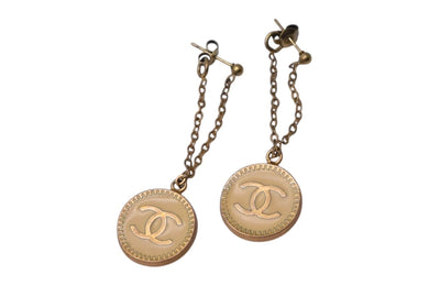 CHANEL シャネル ピアス ココマーク チェーン ぶら下がり コイン 01P刻印 GP 3.4g アイボリー ゴールド 美品 中古 4c075470