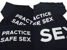 Load image into Gallery viewer, VINTAGE ヴィンテージ PRACTICE SAFE SEX Tシャツ サイズタグ無し 古着 ブラック 中古 4c075761