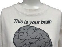 Load image into Gallery viewer, VINTAGE ヴィンテージ FASHION VICTIM ファッションヴィクティム This is your brain 半袖Tシャツ サイズL ラスタ 美品 中古 4c075819