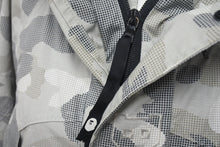 画像をギャラリービューアに読み込む, A BATHING APE アベイシングエイプ スノーボード ジャケット CAMO SNOWBOARD Jacket グレー コットン M 001HJD801019X 中古 4c075938 