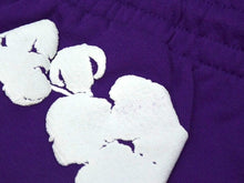 Load image into Gallery viewer, 極美品 DENIM TEARS デニムティアーズ スウェットパンツ DTSPP004 ポルトガル製 コットン パープル ホワイト サイズM 中古 4c076152