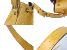 Load image into Gallery viewer, LOUIS VUITTON ルイヴィトン ノエ ショルダーバッグ エピレザー M44009 イエロー パープル ゴールド金具 美品 中古 4c076287