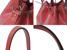 Load image into Gallery viewer, LOUIS VUITTON ルイヴィトン プチノエ ショルダーバッグ M44107 レッド エピレザー ゴールド金具 良品 中古 4c076288