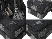 Load image into Gallery viewer, 極美品 LOUIS VUITTON ルイヴィトン × Christopher Nemeth クリストファー ネメス アマゾン ショルダーバッグ N48239 ダミエグラフィット 中古 4c07629