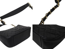 Load image into Gallery viewer, 極美品 CHANEL シャネル ワンショルダーバッグ 7番台 キルティング ココマーク キャビアスキン ブラック ゴールド金具 中古 4c076326