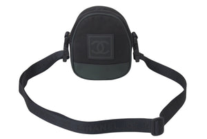 CHANEL シャネル ココマーク スポーツライン ミニショルダーバッグ 8番台 ブラック カーキ キャンバス 美品 中古 4c076331