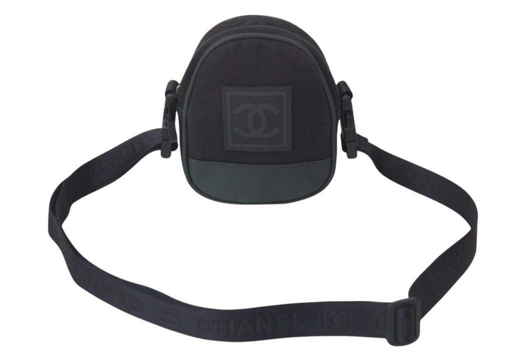 CHANEL シャネル ココマーク スポーツライン ミニショルダーバッグ 8番台 ブラック カーキ キャンバス 美品 中古 4c076331