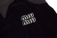 Load image into Gallery viewer, MIUMIU ミュウミュウ タンクトップ パンツ セットアップ ロゴパッチ ブラック ベロア サイズ36 42S 美品 中古 4c076341