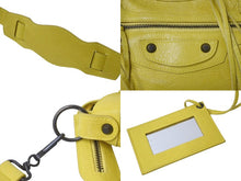 Load image into Gallery viewer, BALENCIAGA バレンシアガ ザ タウン 2WAY ハンドバッグ イエロー レザー 240579 ショルダー 鞄 美品 中古 4c076365