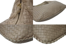 Load image into Gallery viewer, BOTTEGA VENETA ボッテガヴェネタ イントレチャート ホーボー ワンショルダーバッグ ミデュアム ベージュ 115653 良品 中古 4c076370