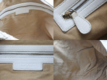 Load image into Gallery viewer, BOTTEGA VENETA ボッテガヴェネタ ホーボー イントレチャート ワンショルダーバッグ 169867 ホワイト 美品 中古 4c076396