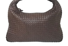Load image into Gallery viewer, BOTTEGA VENETA ボッテガヴェネタ ホーボー イントレチャート ワンショルダーバッグ 115654 ブラウン 美品 中古 4c076397