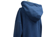 Load image into Gallery viewer, 極美品 LOUIS VUITTON ルイヴィトン 23AW シグネチャー ロゴ パーカー ブルー コットン 刺繍 フーディ― RM232Q 1HN HNY56W サイズ5L 中古 4c076446