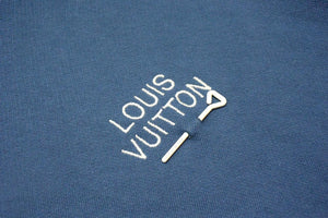極美品 LOUIS VUITTON ルイヴィトン 23AW シグネチャー ロゴ パーカー ブルー コットン 刺繍 フーディ― RM232Q 1HN HNY56W サイズ5L 中古 4c076446