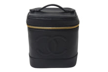 Load image into Gallery viewer, 極美品 CHANEL シャネル バニティ ハンドバッグ ブラック キャビアスキン 6番台 ココマーク ロゴ 小物入れ ゴールド金具 中古 4c076448