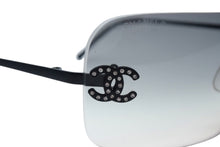 Load image into Gallery viewer, 極美品 CHANEL シャネル サングラス 4017-D c.170/8G サイズ62□17 120 リムレス ココマーク ラインストーン グラデーションレンズ 中古 4c076488