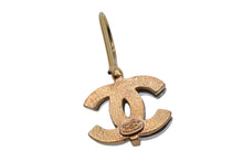 Load image into Gallery viewer, 極美品 CHANEL シャネル ココマーク ピアス ジプシー 両耳用 重量約5.0g 02A刻印 メタル ゴールド クリア 中古 4c076490