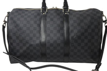 Load image into Gallery viewer, LOUISVUITTON ルイヴィトン キーポルバンドリエール45 ボストンバッグ N41418 ダミエグラフィット ブラック 美品 中古 4c076501