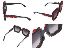 Load image into Gallery viewer, DOLCE &amp; GABBANA ドルチェアンドガッバーナ サングラス ローズ 薔薇 DG4253 ブラック レッド プラスチック 50□27 140 良品 中古 4c076527