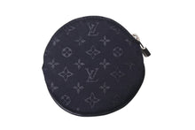 画像をギャラリービューアに読み込む, LOUIS VUITTON ルイヴィトン モノグラムサテン コントドゥフェ コインケース M92272 ブラック リンゴ 財布 小物 美品 中古 4c076540