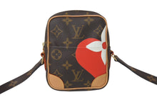 Load image into Gallery viewer, 極美品 LOUIS VUITTON ルイヴィトン ゲーム オン パナム ショルダーバッグ モノグラム ブラウン ハート M57450 中古 4c076553