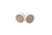 Load image into Gallery viewer, CHANEL シャネル ラウンド ココマーク チェーン ピアス ホワイト ゴールド ロゴ 2g アクセサリー ジュエリー 小物 美品 中古 4c076564