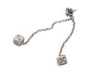 Load image into Gallery viewer, CHROME HEARTS クロムハーツ DICE DBL ダブルダイス ドロップピアス 片耳 シルバー925 重量約10.0g 美品 中古 4c076675