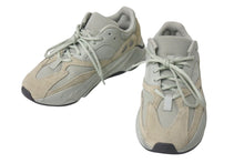 Load image into Gallery viewer, Adidas YEEZY BOOST 700 イージーブースト700 カニエウェスト ANALOG アナログ EG7596 アイボリー グリーン US7 25.5cm 中古 4c076701
