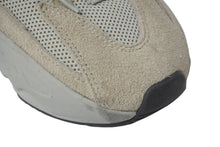 Load image into Gallery viewer, Adidas YEEZY BOOST 700 イージーブースト700 カニエウェスト ANALOG アナログ EG7596 アイボリー グリーン US7 25.5cm 中古 4c076701