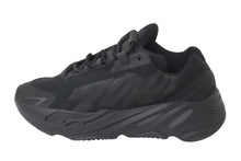 Load image into Gallery viewer, adidas アディダス YEEZY イージーブースト 700 MNVM スニーカー ブラック サイズ24.5cm 美品 中古 4c076702
