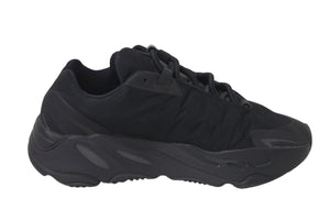 adidas アディダス YEEZY イージーブースト 700 MNVM スニーカー ブラック サイズ24.5cm 美品 中古 4c076702