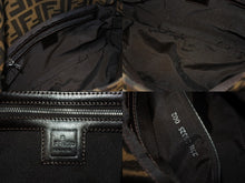 Load image into Gallery viewer, 極美品 FENDI フェンディ マンマバケット ワンショルダーバッグ 26325 ズッカ柄 ブラウン キャンバス レザー シルバー金具 中古 4b009080