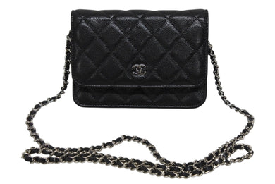 極美品 CHANEL シャネル チェーンウォレット 財布 AP1649 30番台 ココマーク キャビアスキン キルティング シルバー金具 中古 4b009802